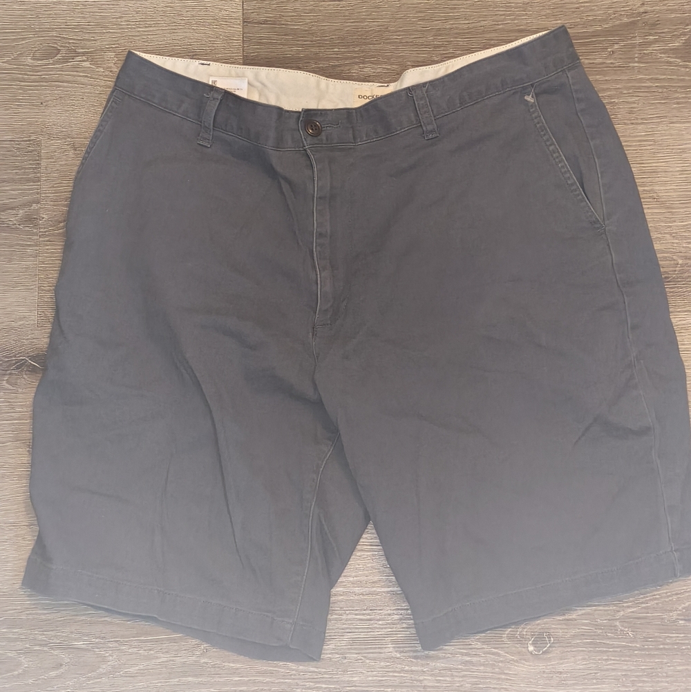 Men's Gray Shorts (Dockers)